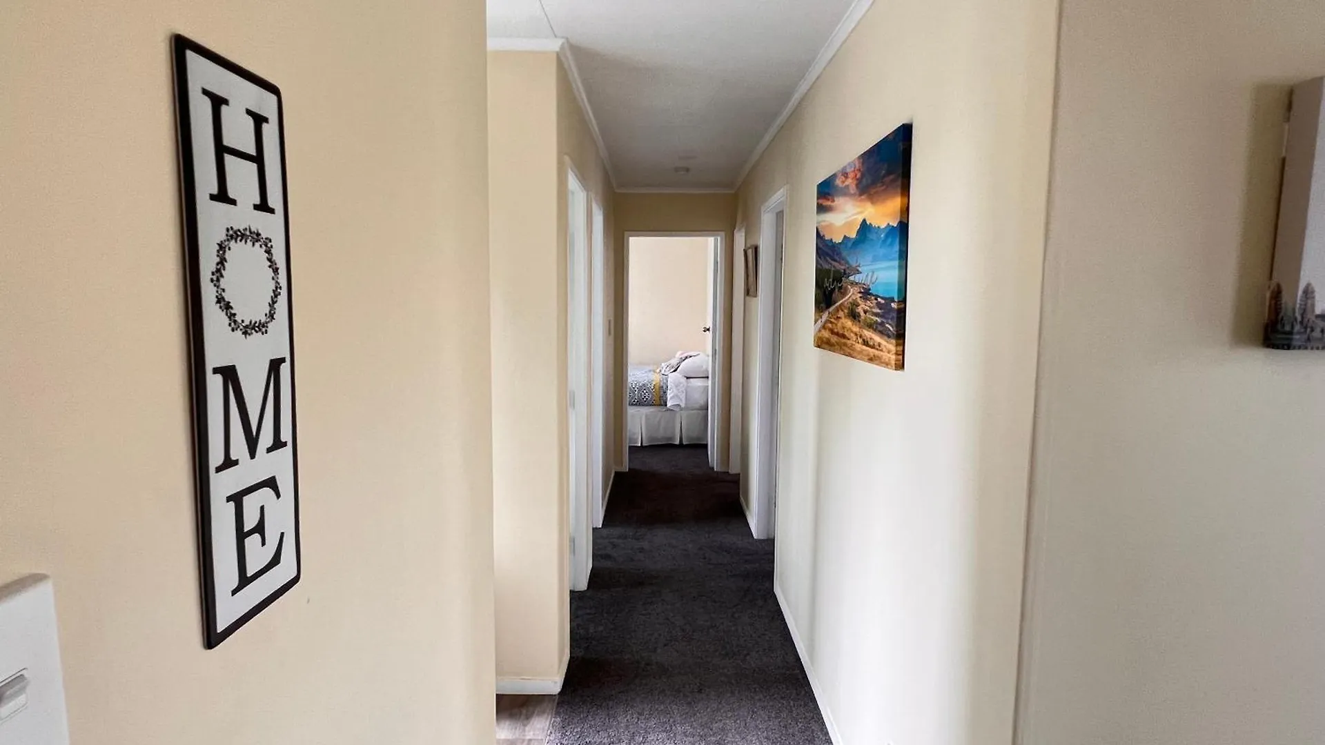 Holiday home Spacious 3 Bedroom Near Skyline-5 Min Walk Rotorua